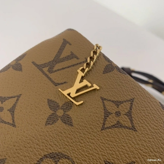 LV3 LOUIS VUITTON POUCHE 0323